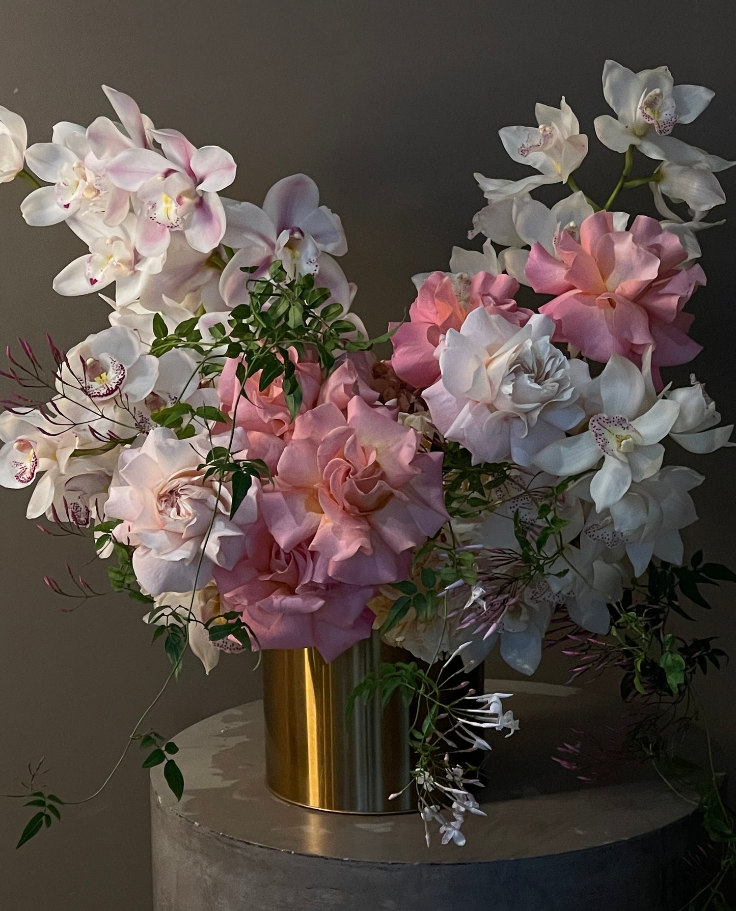 Fresh, soft pink rose arrangement—a timeless gesture of love